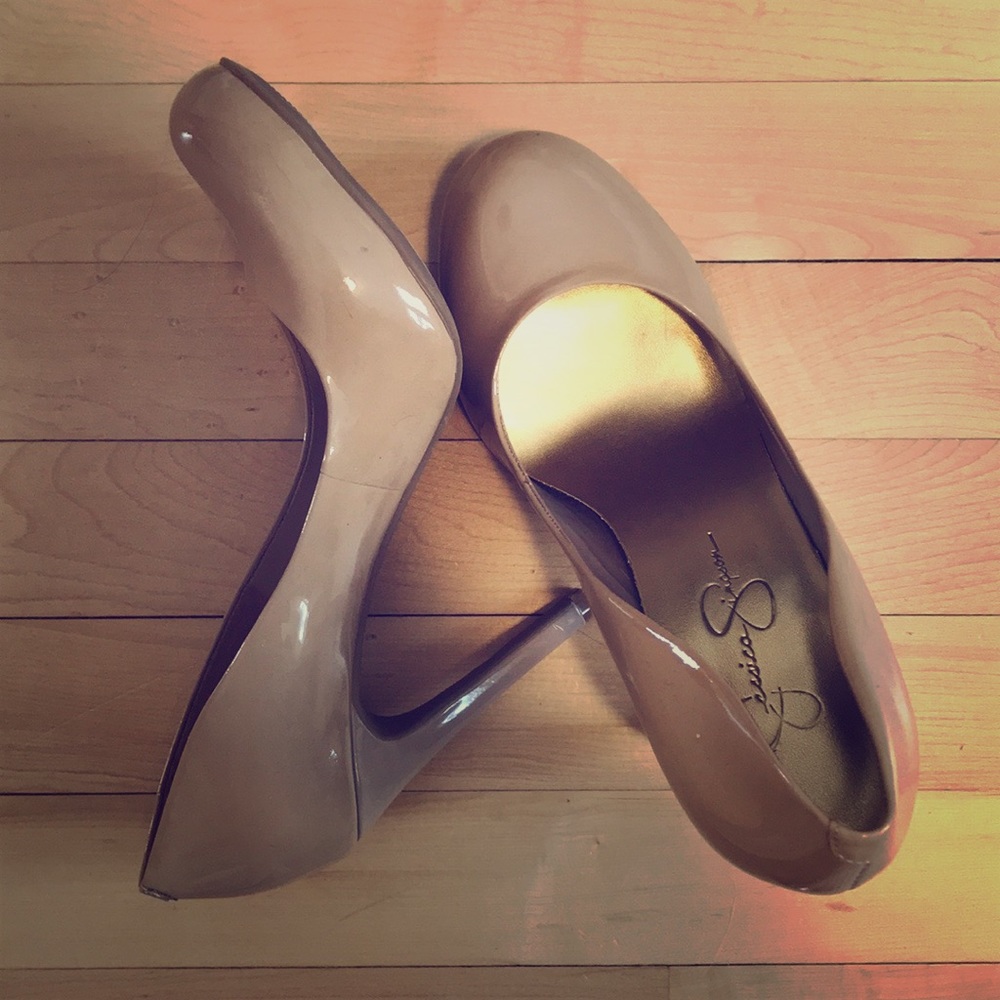Jessica Simpson Beige Pumps